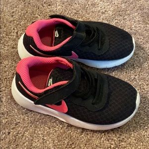 Nike Toddler Girl Size 9